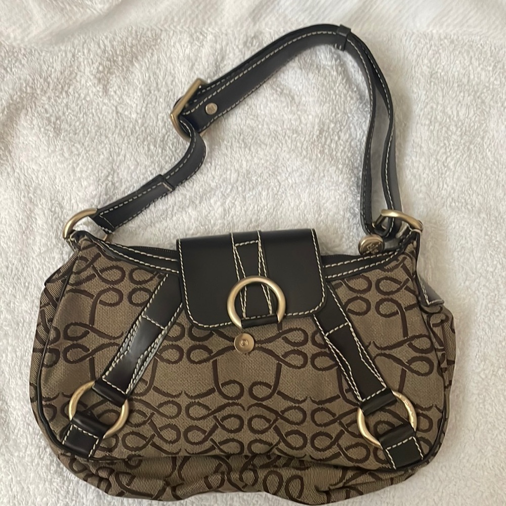 Shoulder bag